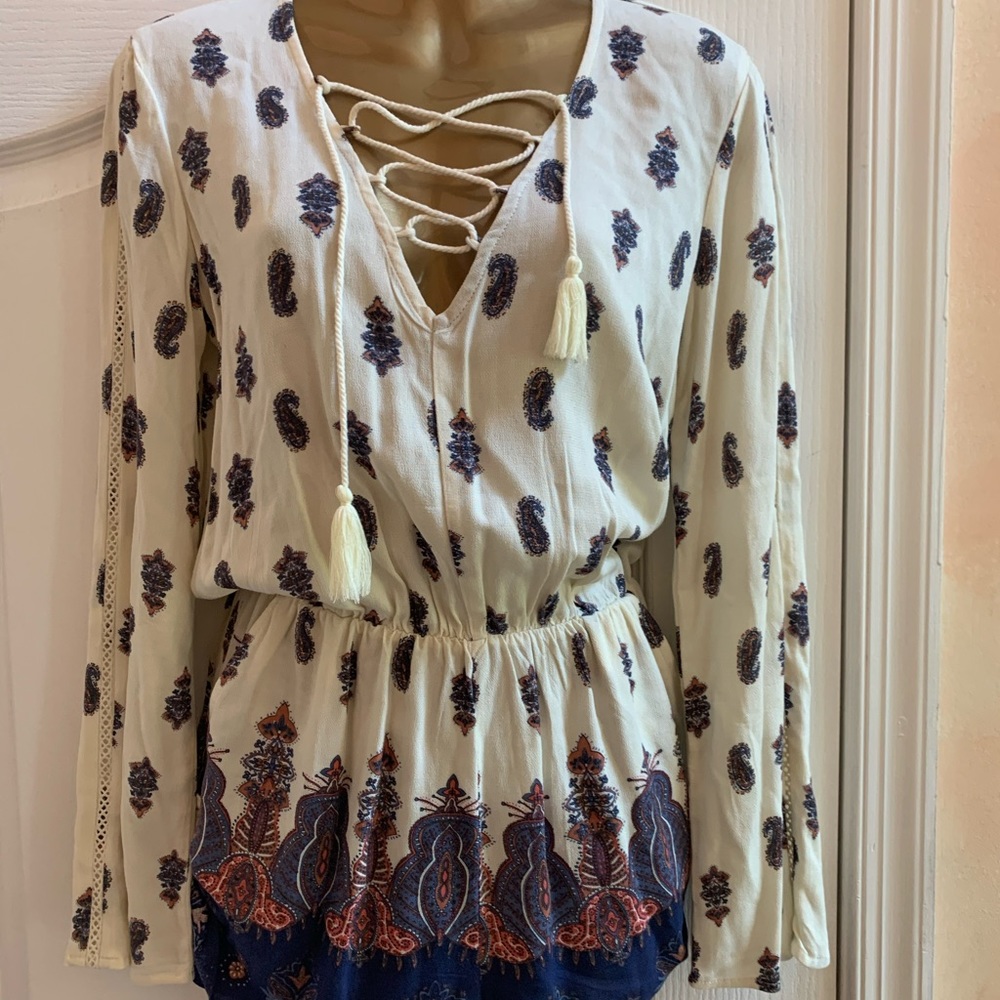 Beautiful romper by Kendal & Kylie